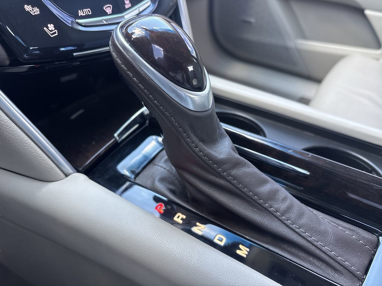 Used 2017 Cadillac XTS Luxury image 24