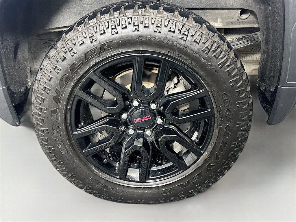 Used 2021 GMC Sierra 1500 AT4 image 30