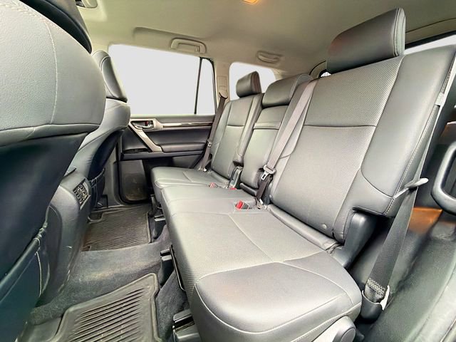 Used 2018 Lexus GX 460 w/ Navigation Package image 23