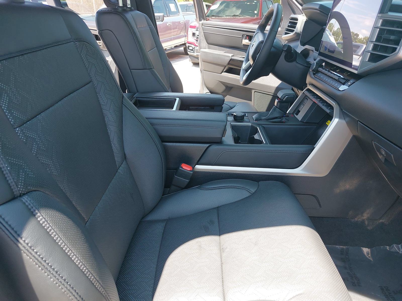 Used 2025 Toyota Tundra Limited w/ TRD Off-Road Package AWD/4WD image 10