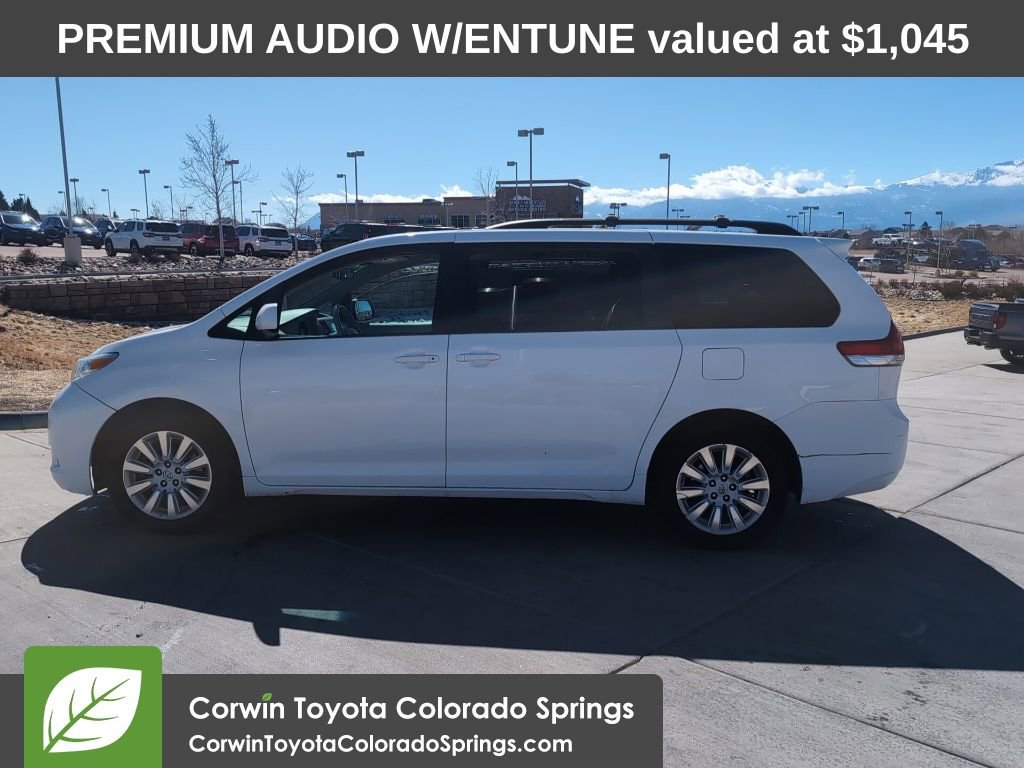 Used 2013 Toyota Sienna LE w/ Towing Pkg image 4