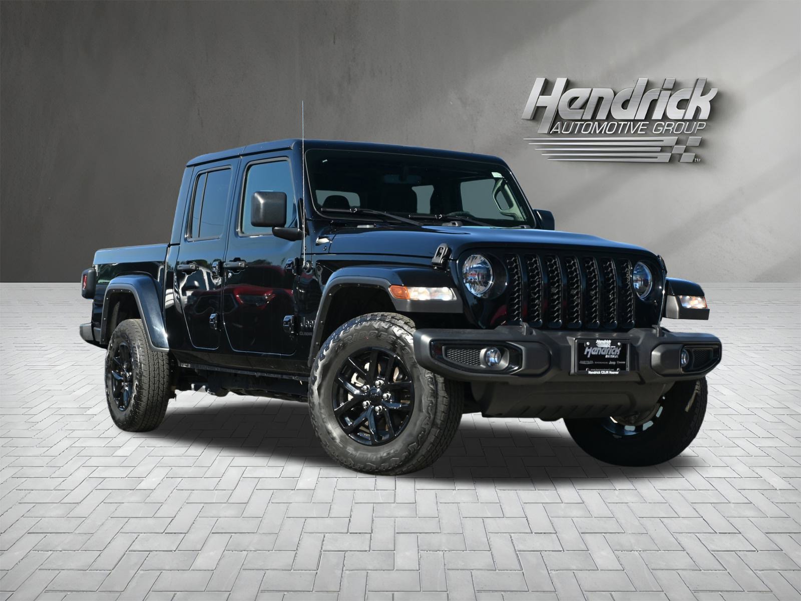 Used 2022 Jeep Gladiator Sport image 2