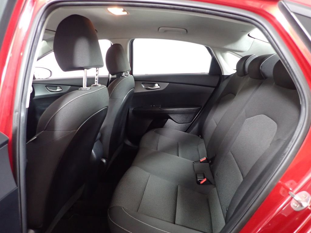 Used 2019 Kia Forte LXS FWD image 39