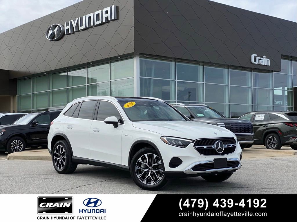 Used 2025 Mercedes-Benz GLC 350e 4MATIC image 1
