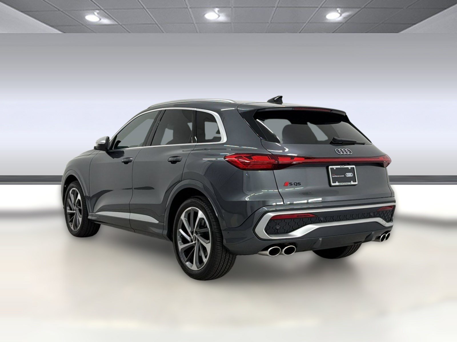Used 2025 Audi SQ5 Prestige AWD/4WD image 3