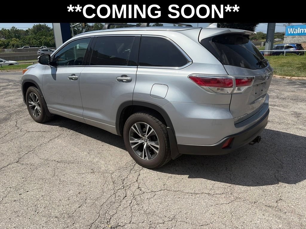 Used 2016 Toyota Highlander XLE AWD/4WD image 7