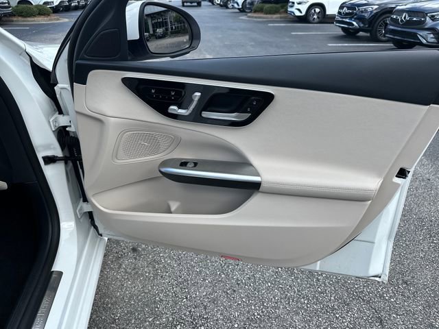 Used 2025 Mercedes-Benz C 300 Sedan image 37