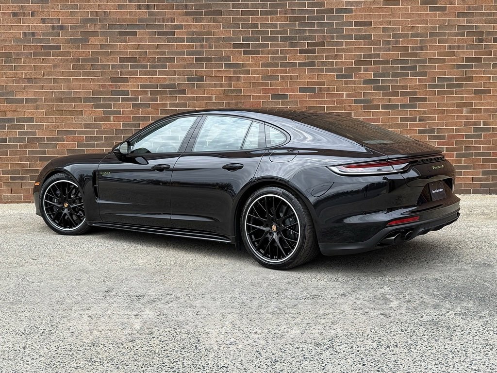 Used 2023 Porsche Panamera 4 image 3