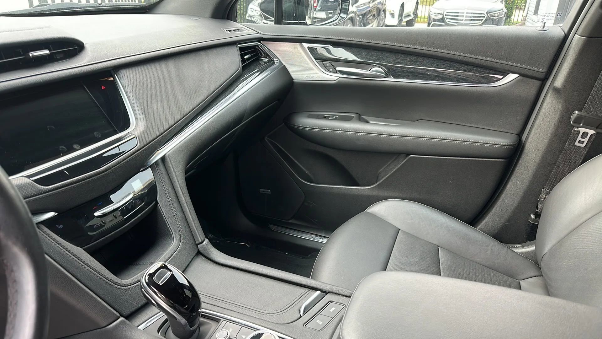 Used 2022 Cadillac XT5 Premium Luxury image 11