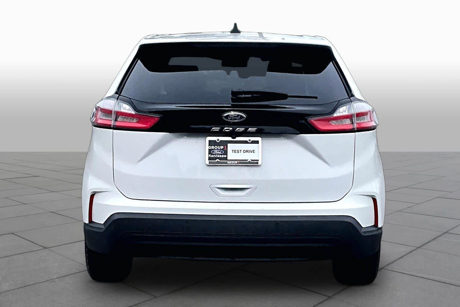 Used 2021 Ford Edge SE FWD image 5