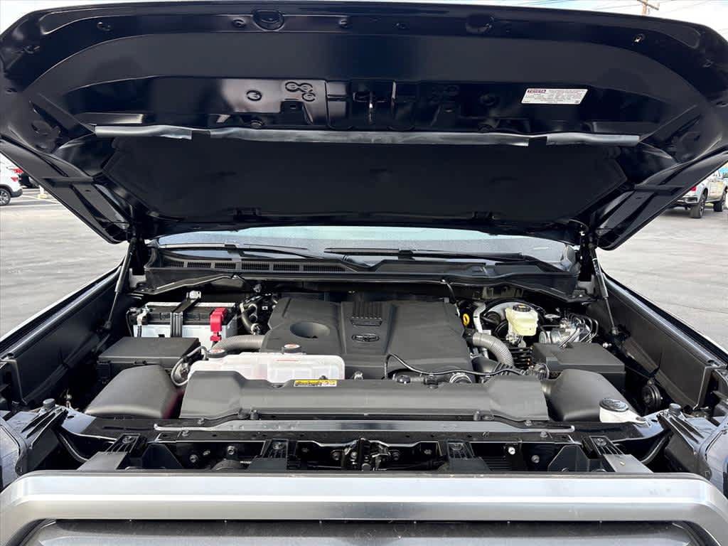 New 2026 Toyota Tundra Limited AWD/4WD image 31