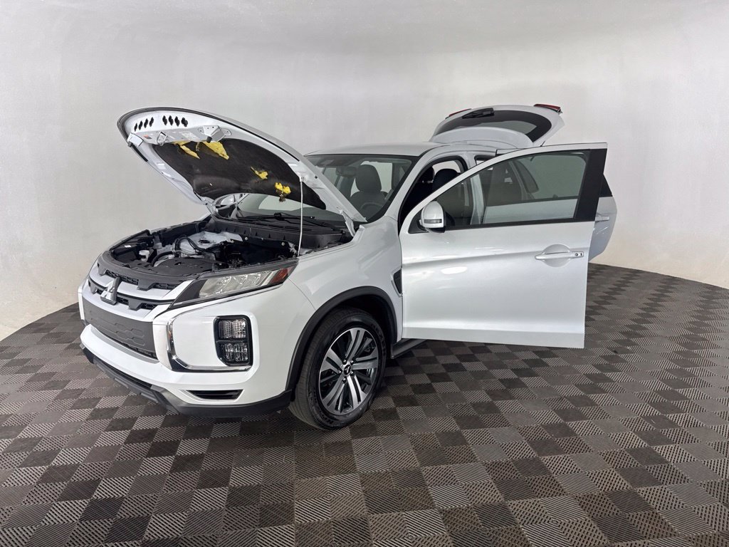 Used 2023 Mitsubishi Outlander Sport SE AWD/4WD image 11