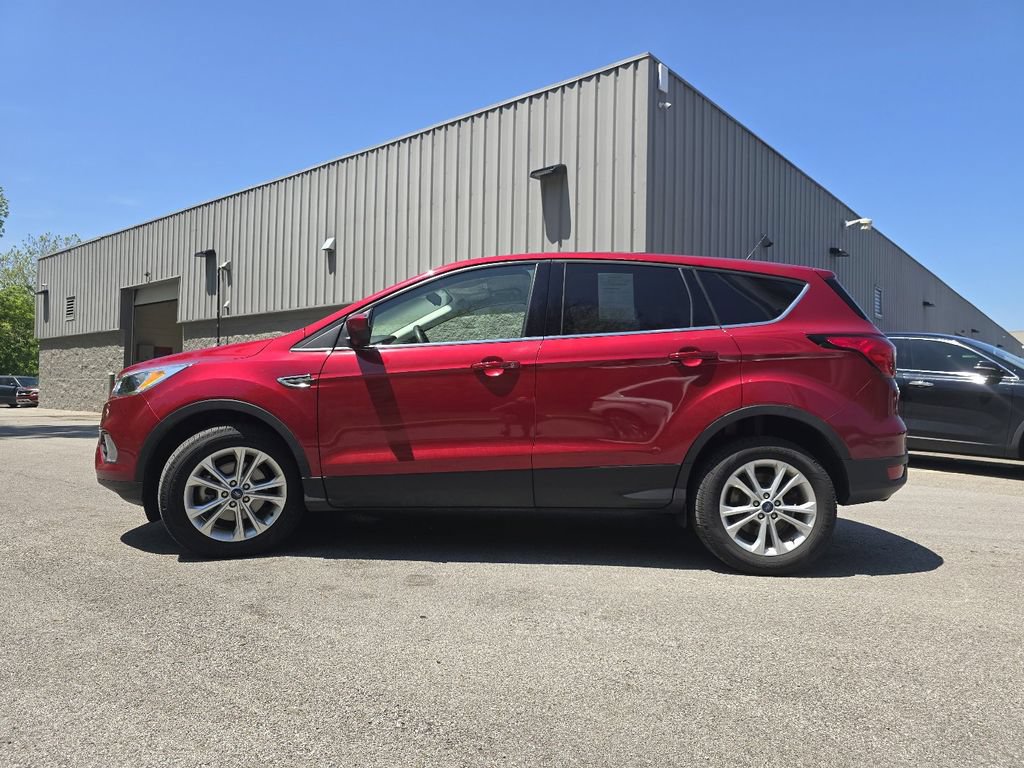 Used 2019 Ford Escape SE FWD image 13