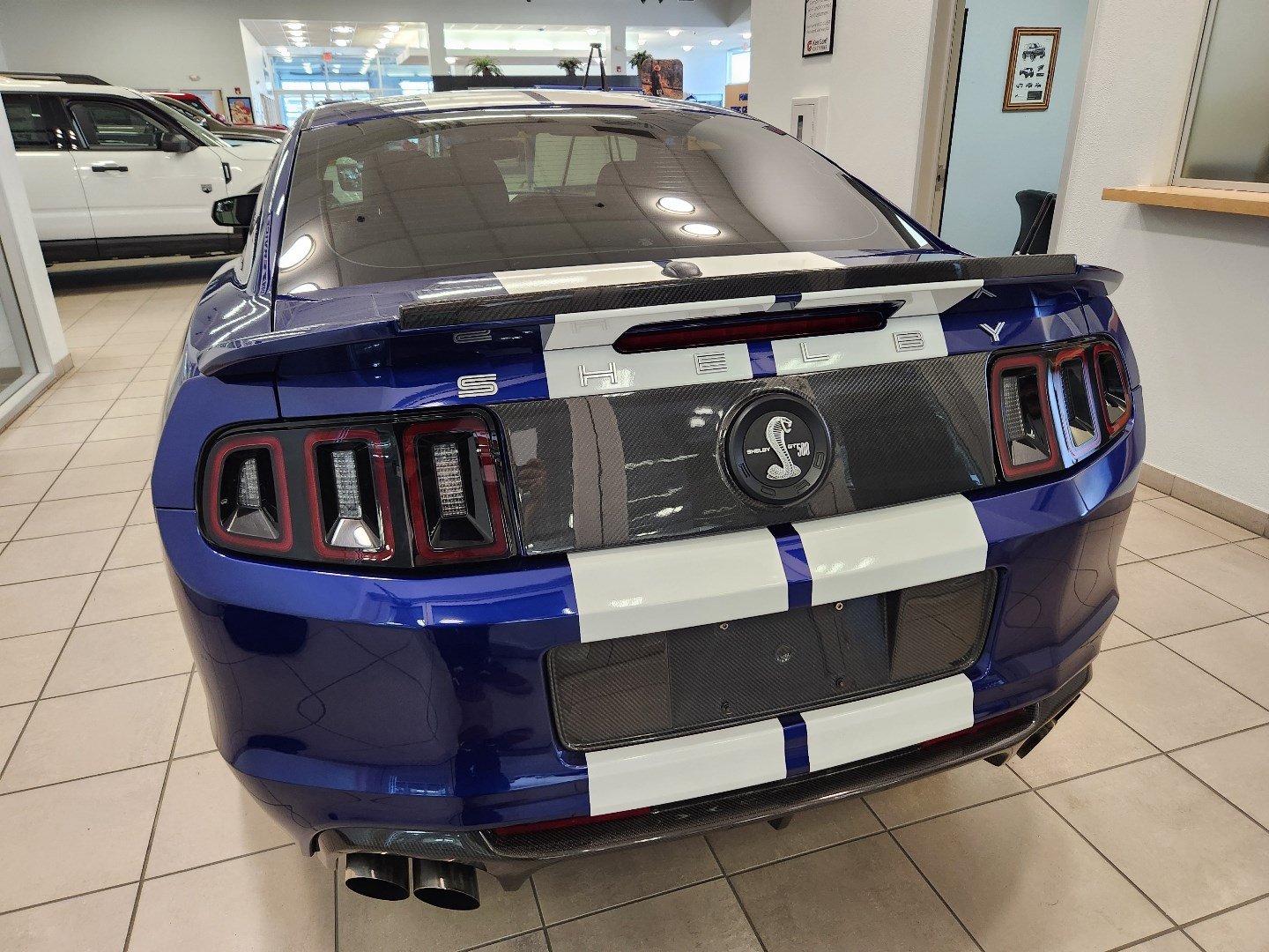 Used 2014 Ford Mustang Shelby GT500 w/ Equipment Group 821A RWD image 19