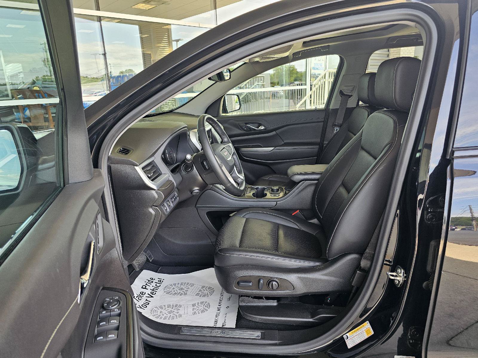 Used 2023 GMC Acadia SLT w/ Elevation Edition AWD/4WD image 19