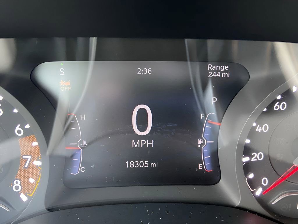 Used 2022 Jeep Compass Limited image 5