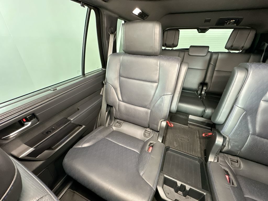 Used 2024 Toyota Sequoia Platinum AWD/4WD image 12