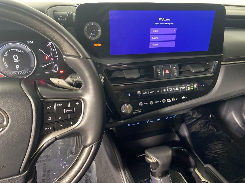 Certified 2025 Lexus ES 300h Ultra Luxury image 16