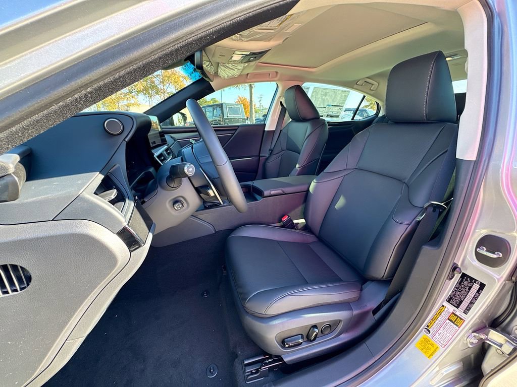 New 2025 Lexus ES 350 image 24
