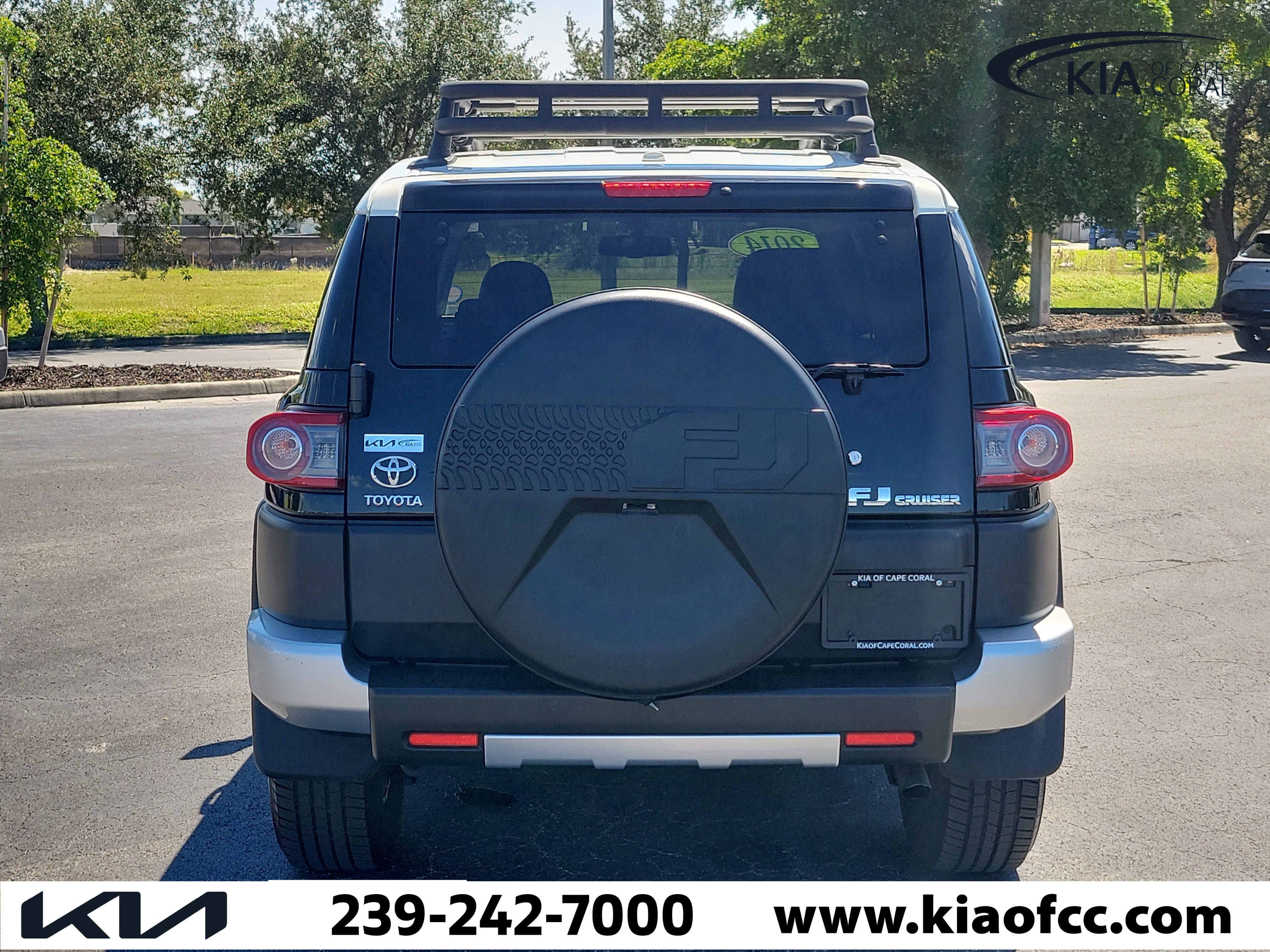 Used 2014 Toyota FJ Cruiser 4WD w/ Convenience Package image 5