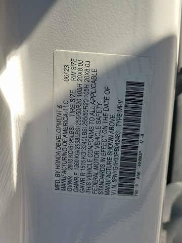 Used 2023 Honda Pilot Sport image 32