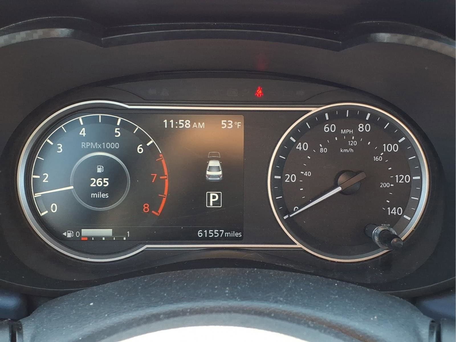 Used 2023 Nissan Versa SV image 12