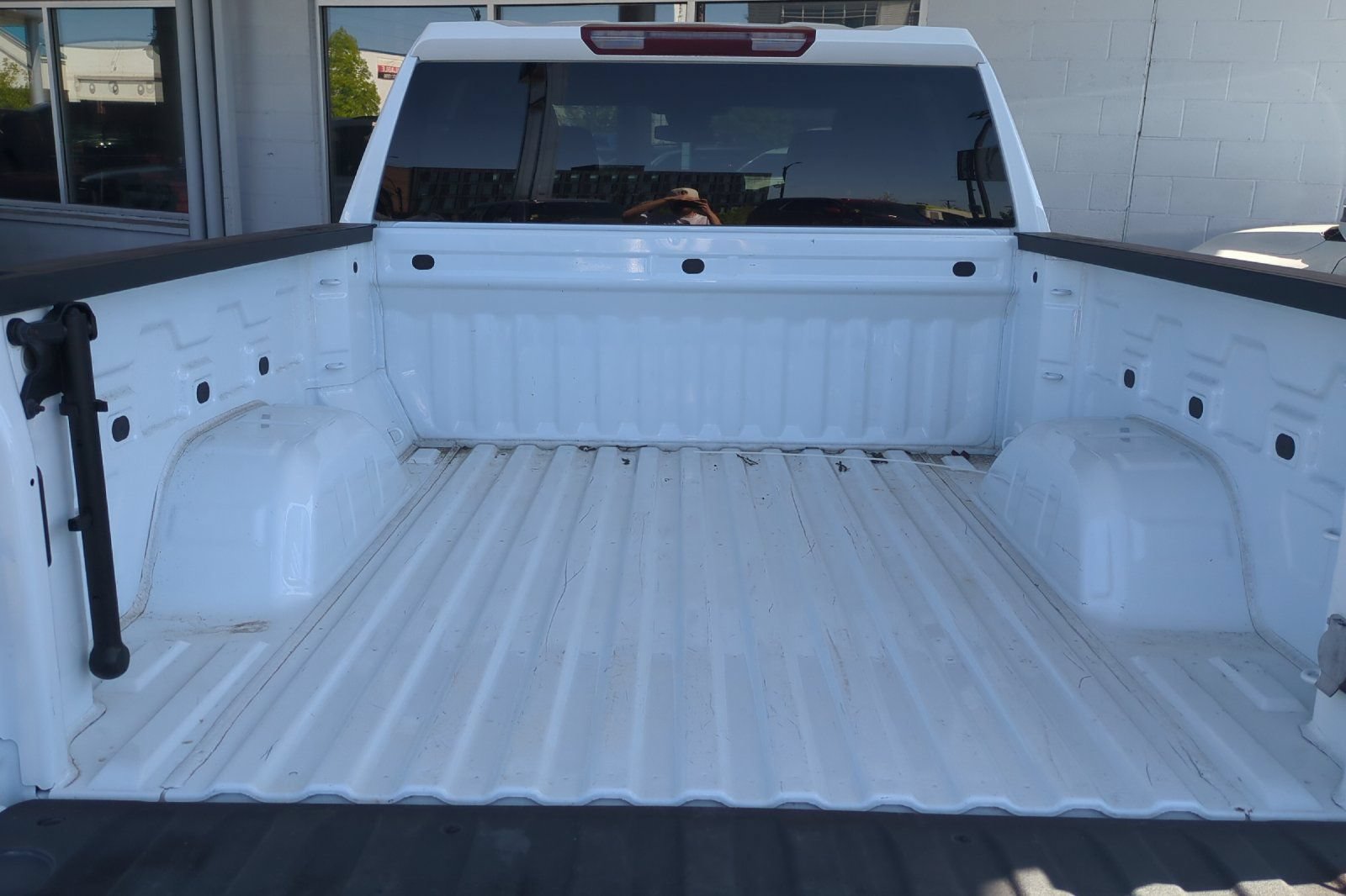 Used 2022 GMC Sierra 1500 Elevation w/ X31 Off-Road Package AWD/4WD image 16