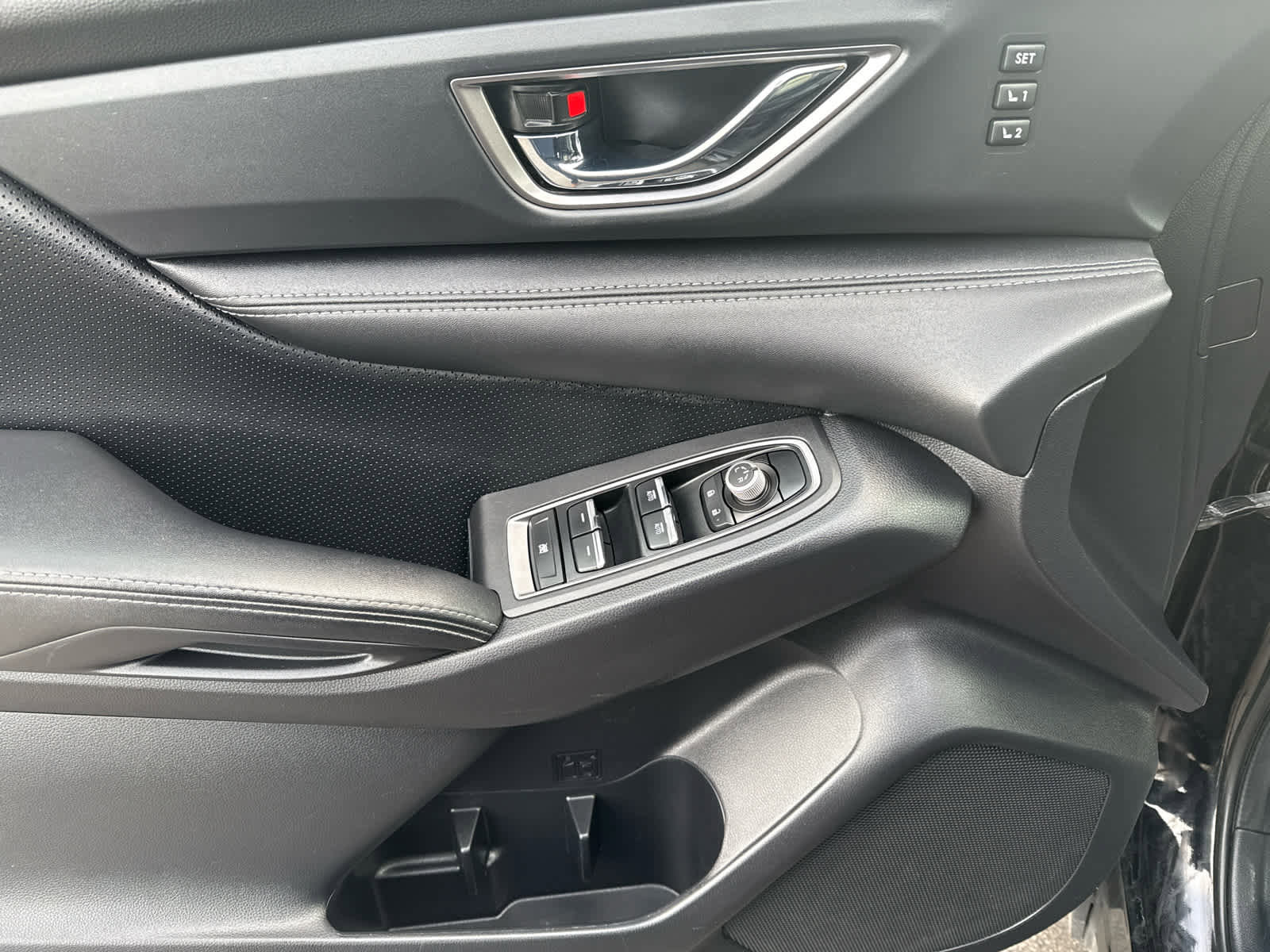 Used 2023 Subaru Ascent Limited image 10