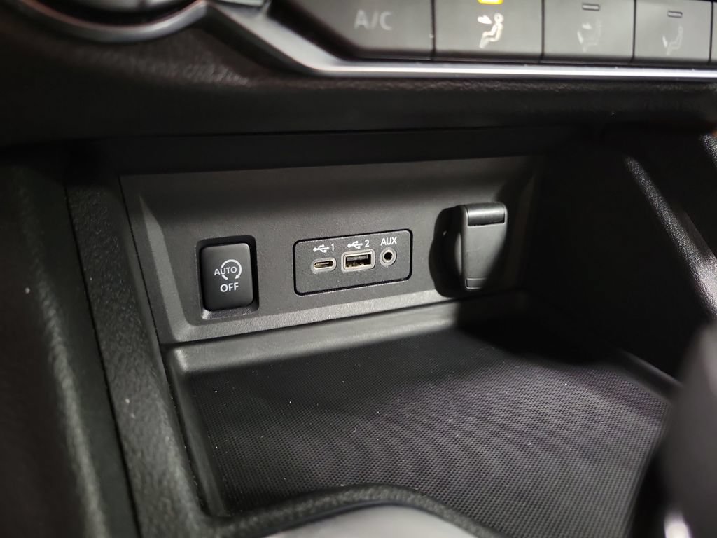 Used 2024 Nissan Sentra SV FWD image 18