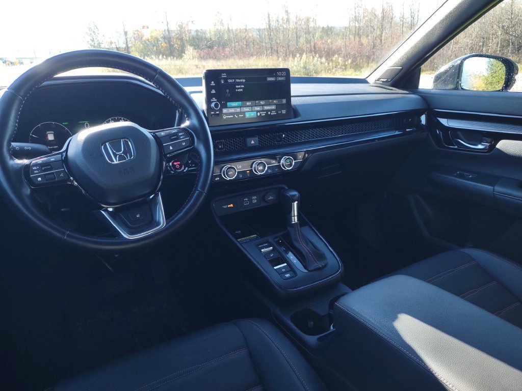 Used 2025 Honda CR-V Sport Touring image 9