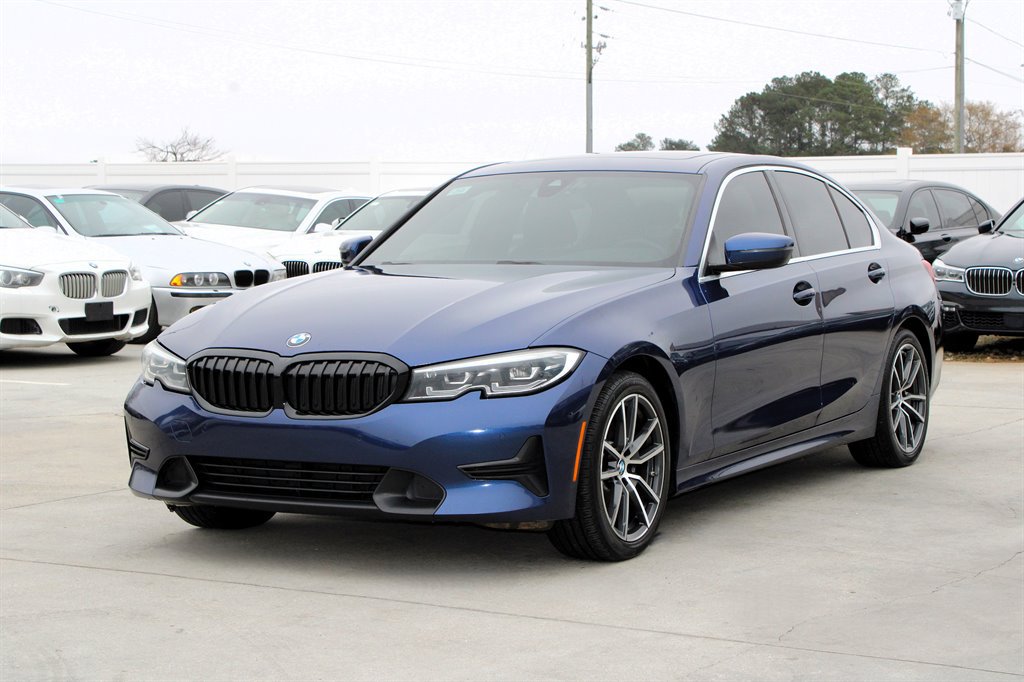 Used 2020 BMW 330i Sedan w/ Convenience Package RWD image 3