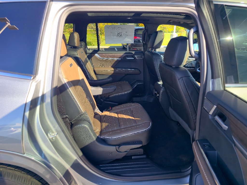 New 2027 GMC Acadia Denali Ultimate AWD/4WD image 27