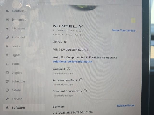 Used 2023 Tesla Model Y Long Range image 30