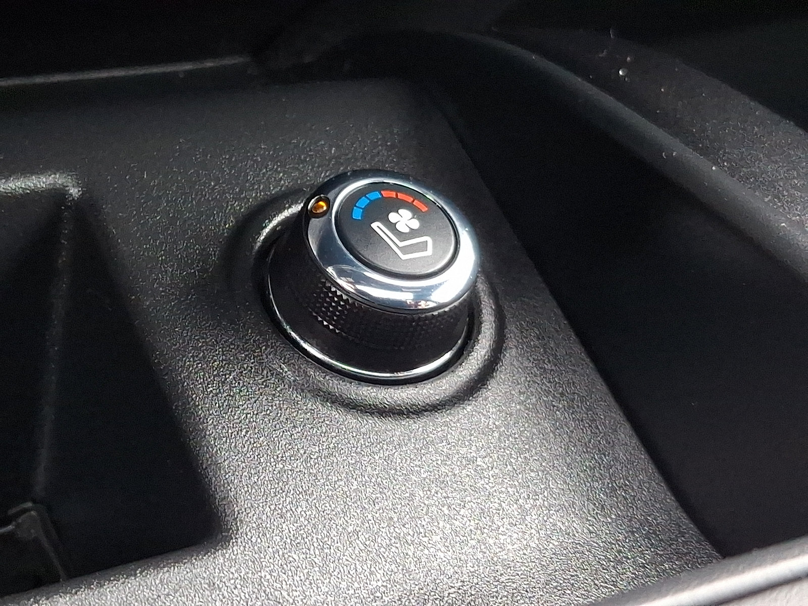 Certified 2024 Nissan Titan PRO-4X w/ Pro-4x Convenience Package AWD/4WD image 27