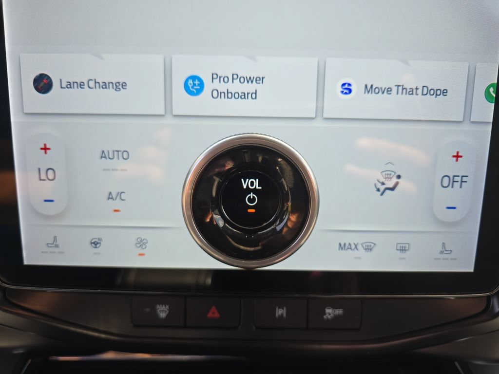 Used 2025 Ford F150 Lightning Flash AWD/4WD image 21
