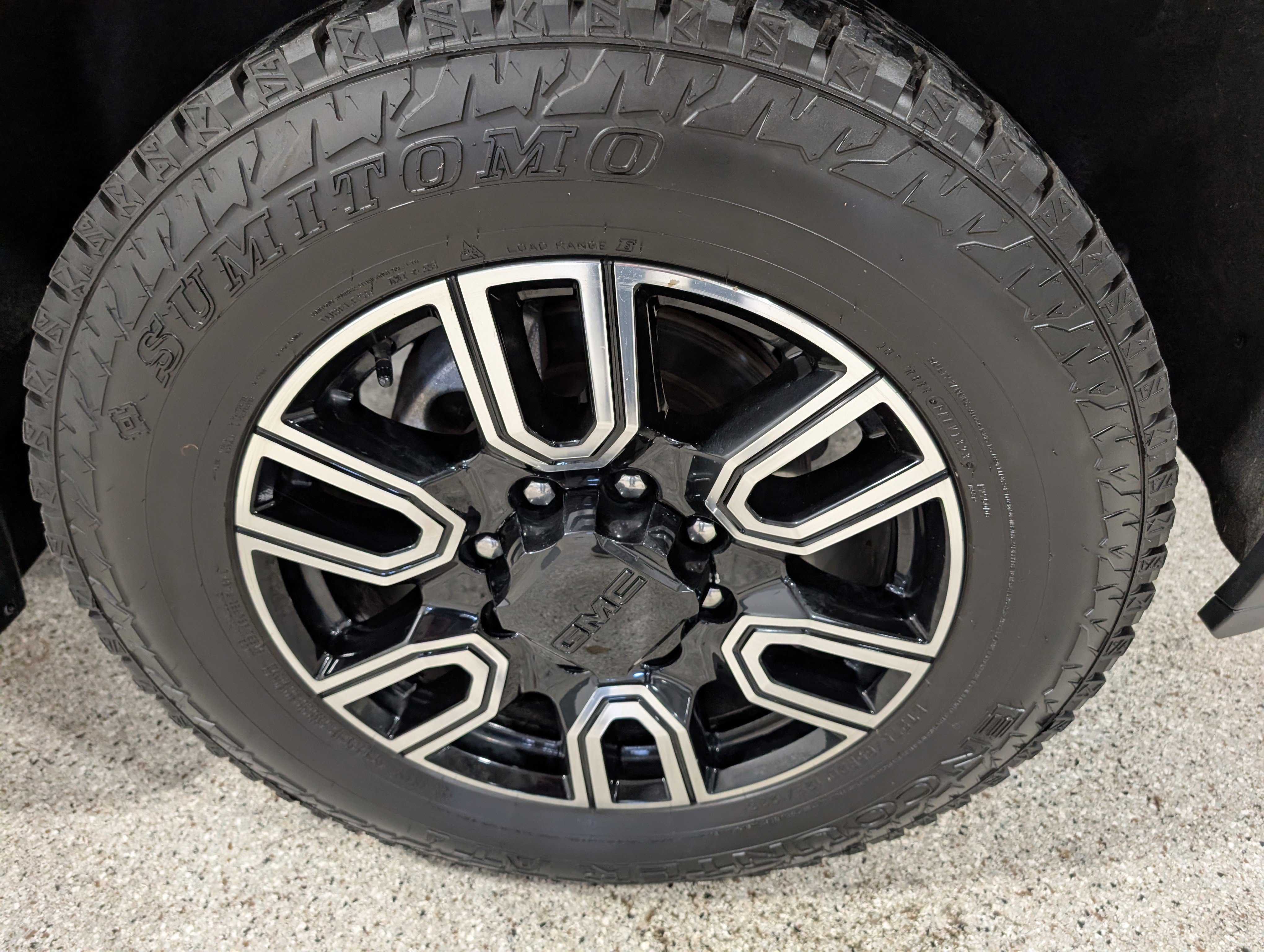 Used 2020 GMC Sierra 2500 AT4 w/ AT4 Premium Package AWD/4WD image 15