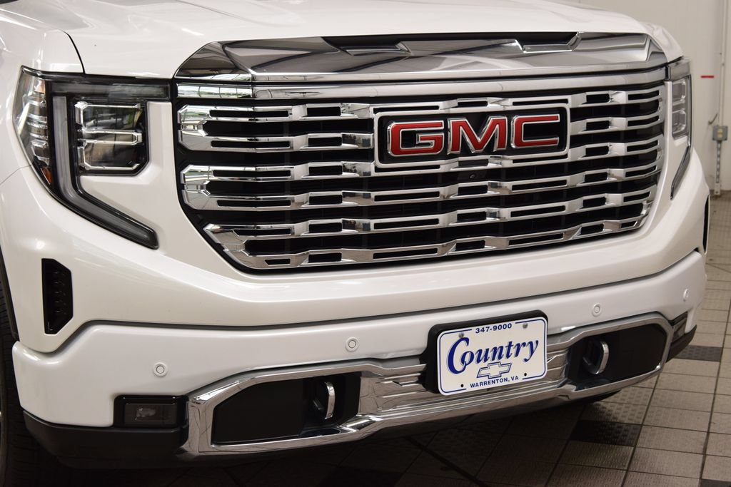 Used 2024 GMC Sierra 1500 Denali w/ Denali Reserve Package AWD/4WD image 13