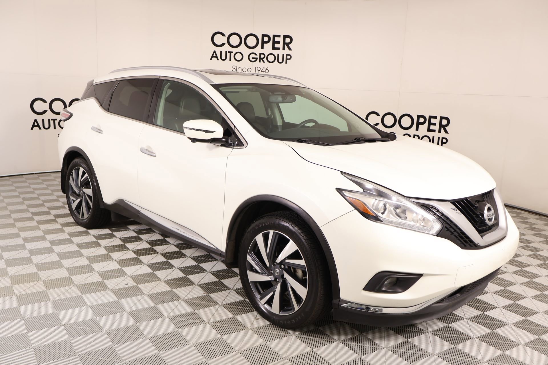 Used 2017 Nissan Murano Platinum w/ Platinum Technology Package FWD image 1