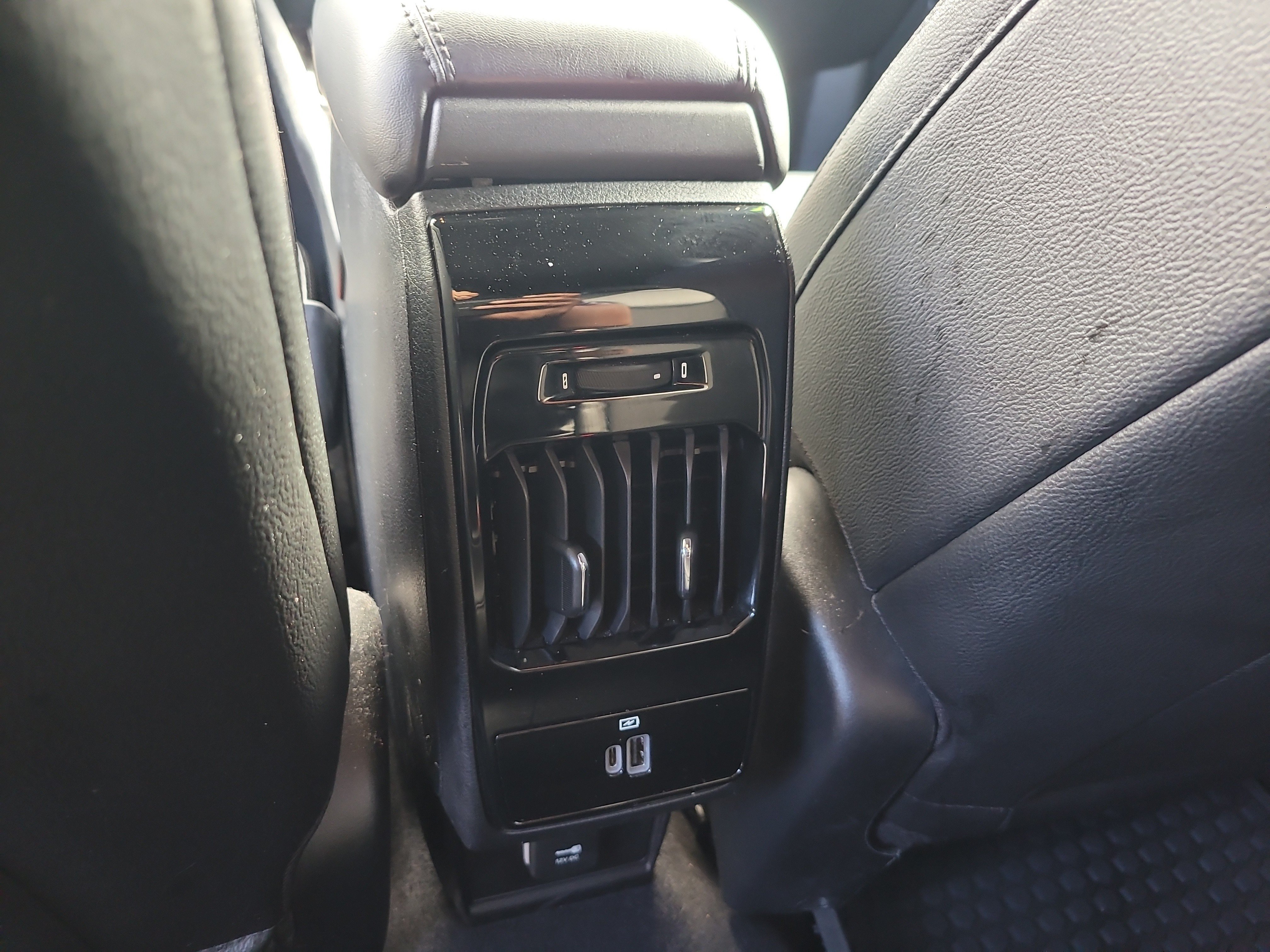 Used 2024 Jeep Compass Latitude w/ Convenience Group AWD/4WD image 13