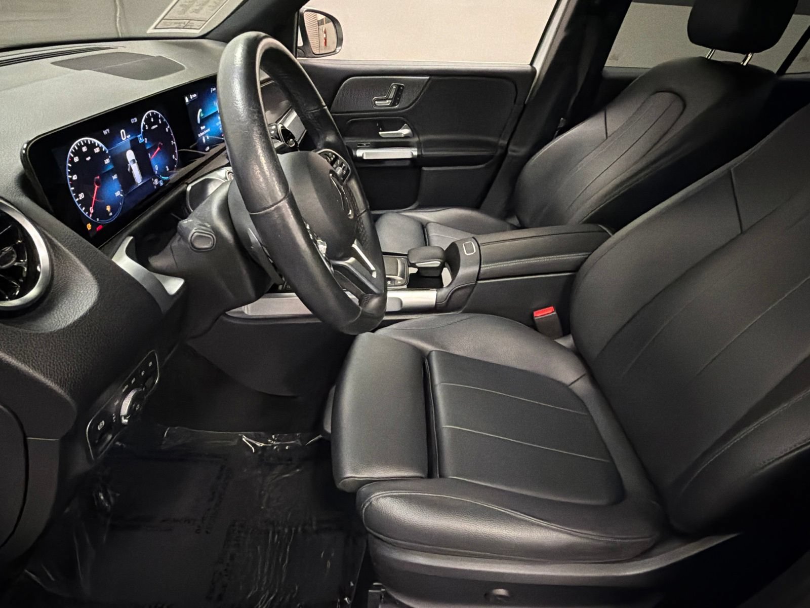 Certified 2022 Mercedes-Benz GLB 250 image 24