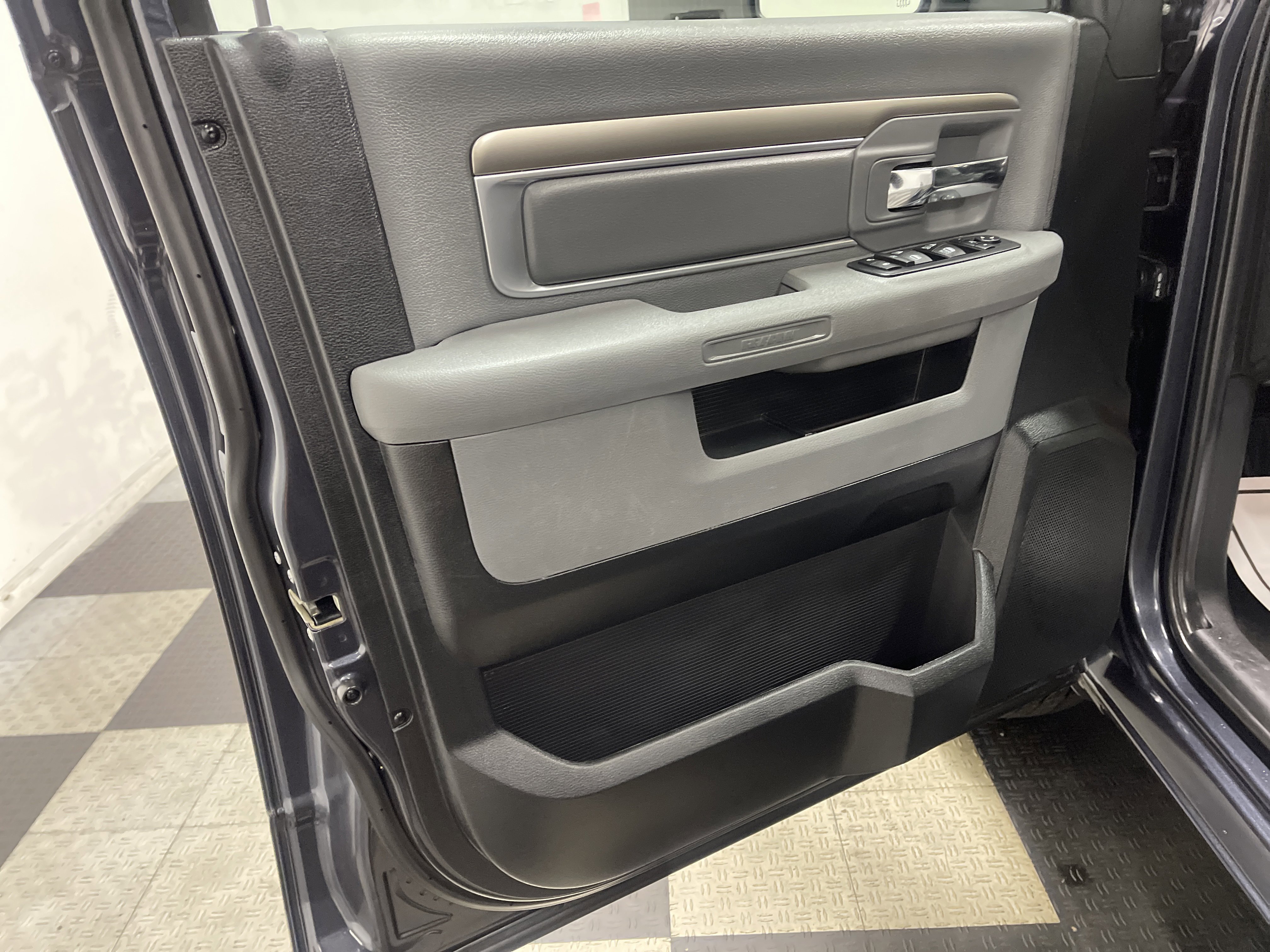 Used 2017 RAM 1500 Big Horn image 10