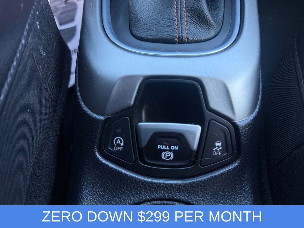 Certified 2021 Jeep Compass Latitude image 30