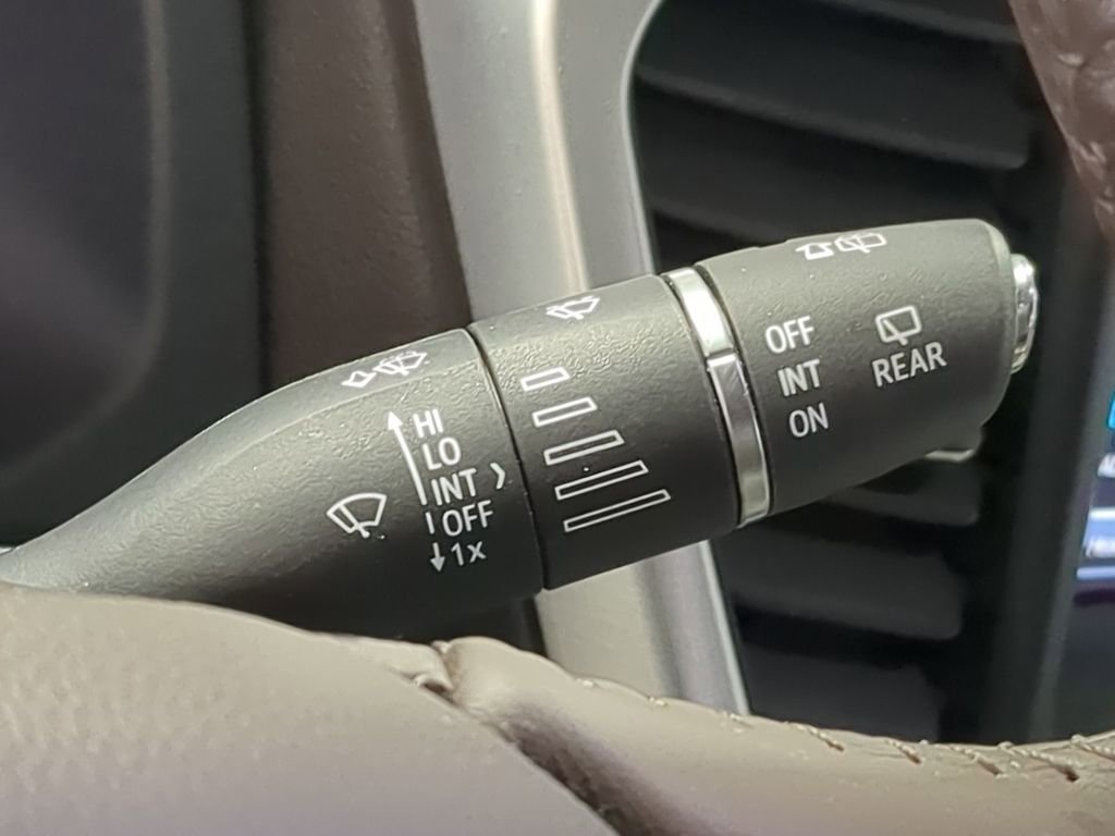 Used 2019 GMC Acadia SLT image 31