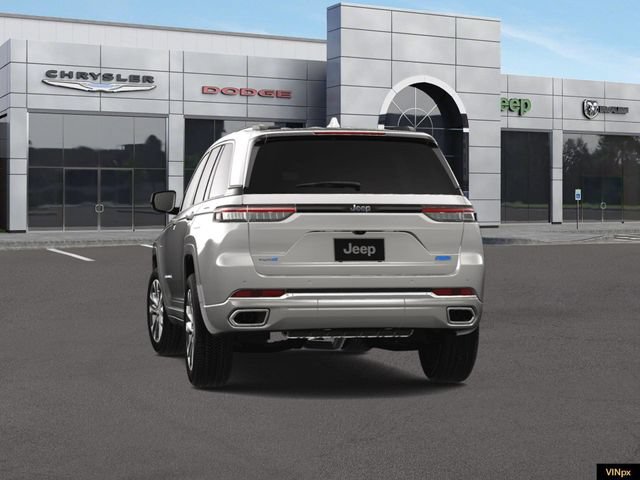 Used 2025 Jeep Grand Cherokee Overland w/ Luxury Tech Group IV AWD/4WD image 13