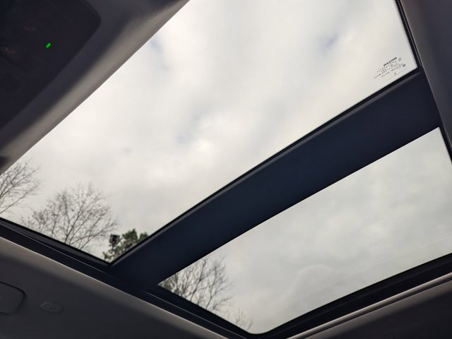 Used 2024 Nissan Rogue SL w/ SL Premium Package image 28