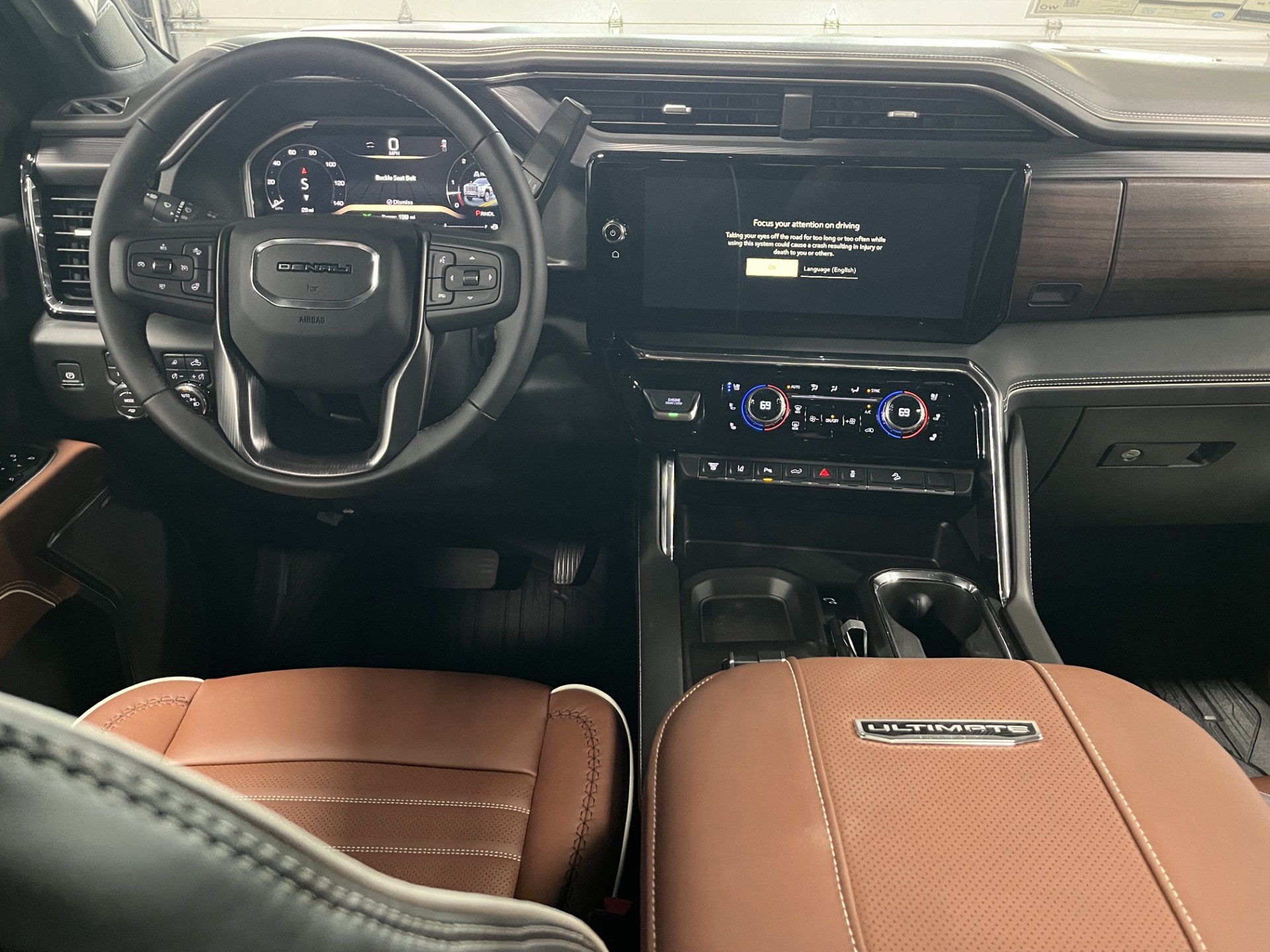 New 2026 GMC Sierra 3500 Denali Ultimate AWD/4WD image 10