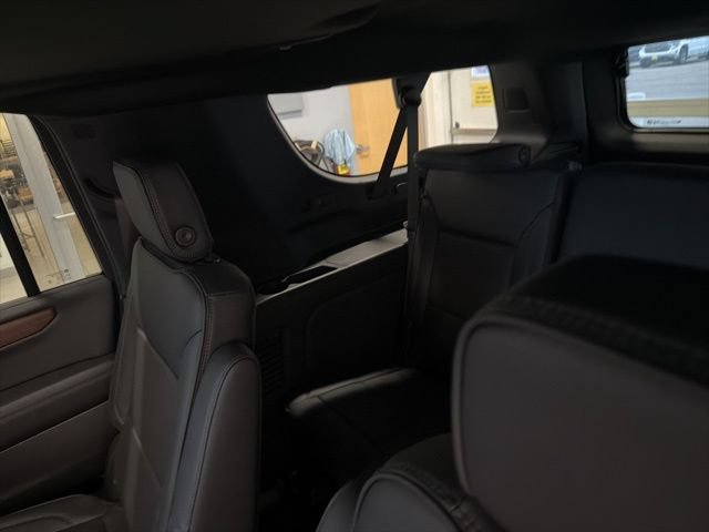 New 2026 GMC Yukon XL Denali w/ Sun & Power Step Package AWD/4WD image 26