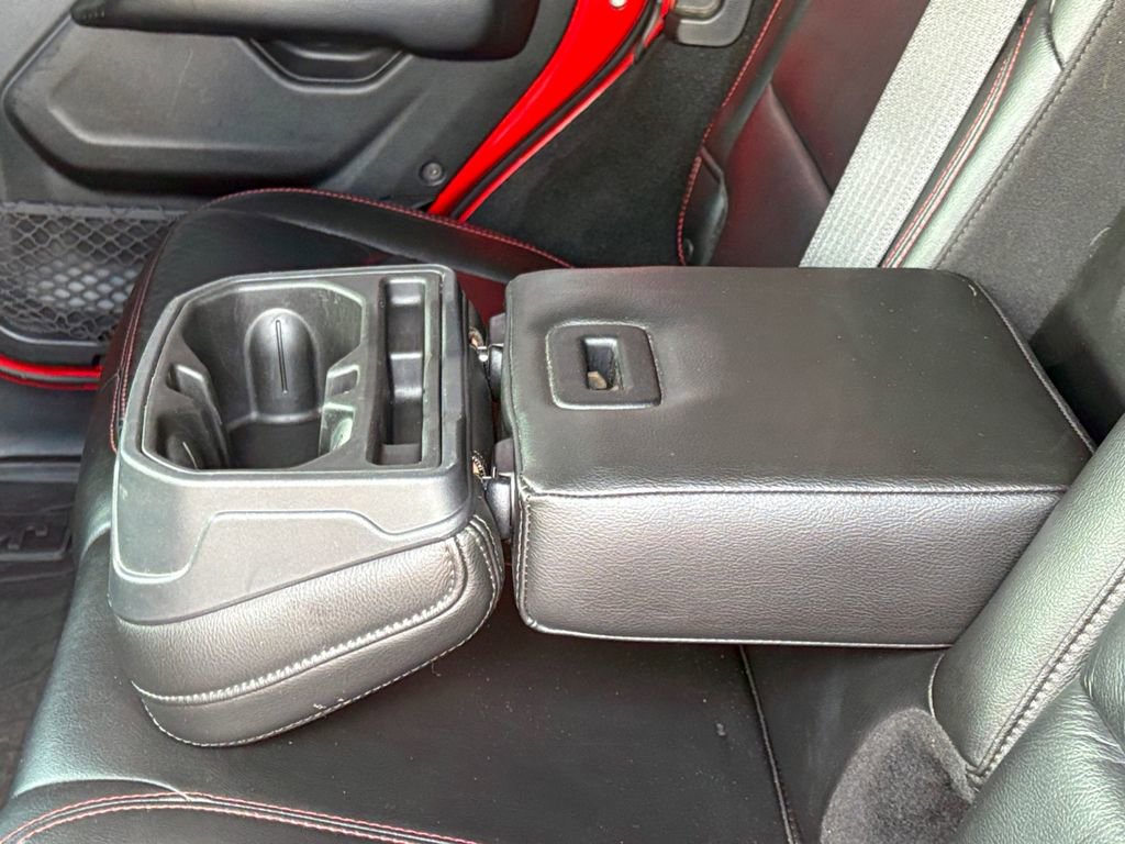 Used 2018 Jeep Wrangler Unlimited Rubicon image 11