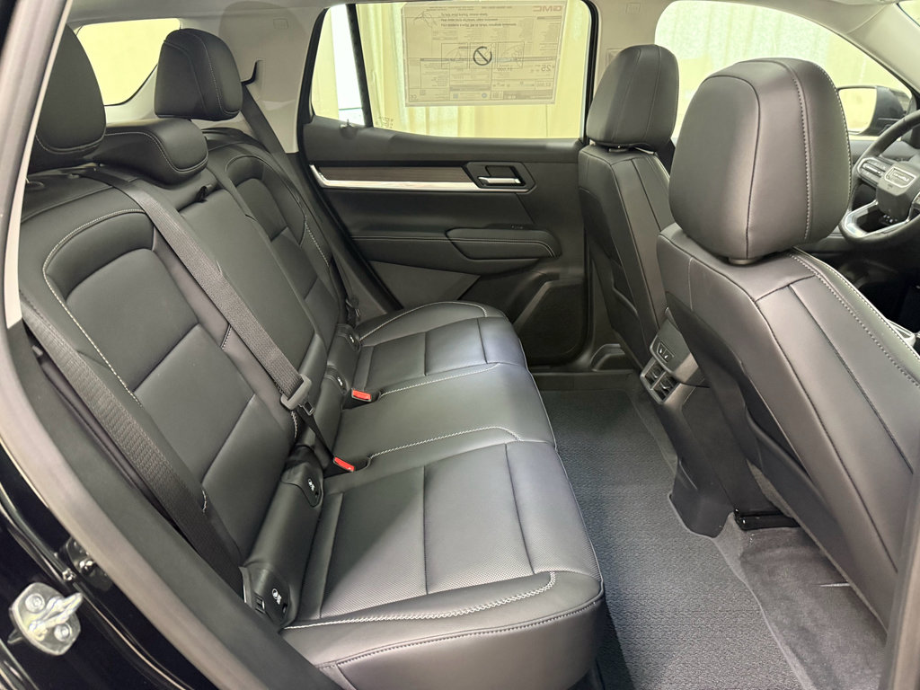 New 2026 GMC Terrain Denali w/ LPO, Black Badging Package AWD/4WD image 19