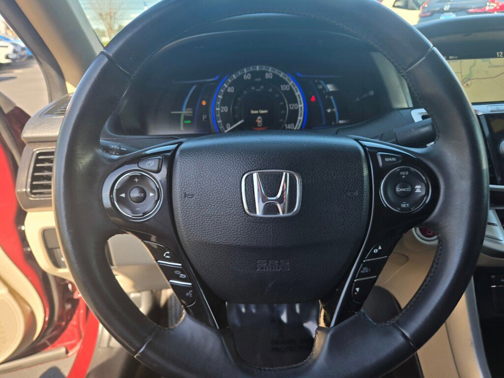 Used 2015 Honda Accord Touring image 25